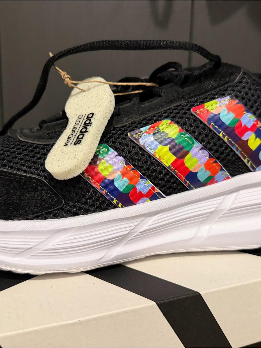 BRAND NEW Adidas Astrastar 2026 FIFA World Cup Volunteer Shoes Men’s Size 8 1/2